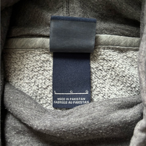 Large Nike sweater/turtle neck. - Picture 3 of 3